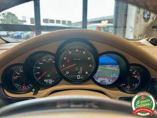 PORSCHE Panamera usata, con Touch screen