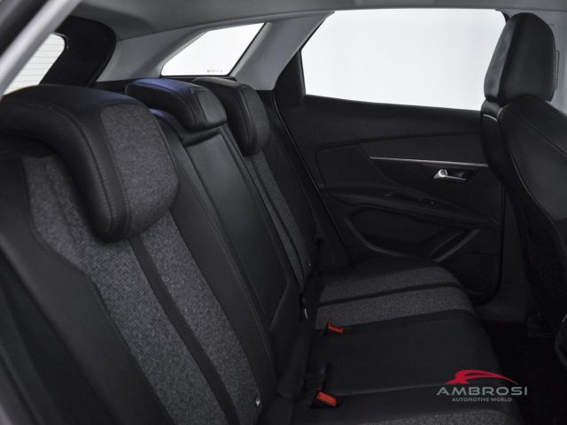 PEUGEOT 3008 usata 10