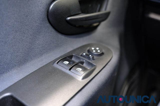 LANCIA Ypsilon usata 29