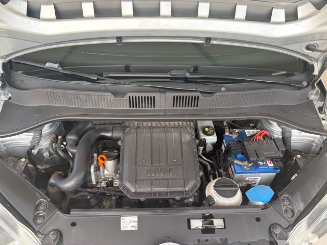 VOLKSWAGEN up! usata 37