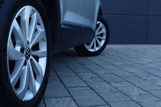 VOLKSWAGEN T-Roc usata, con Luci diurne