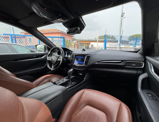 MASERATI Levante usata, con Controllo automatico clima
