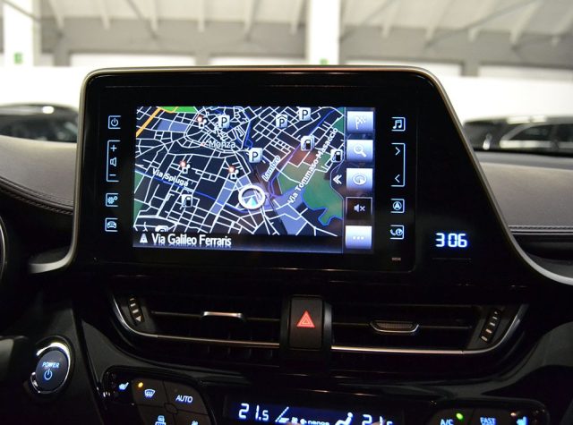 TOYOTA C-HR usata, con Cerchi in lega