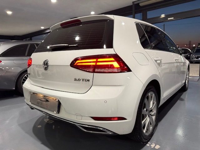 VOLKSWAGEN Golf usata, con Autoradio