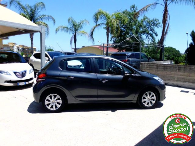 PEUGEOT 208 usata, con Cerchi in lega