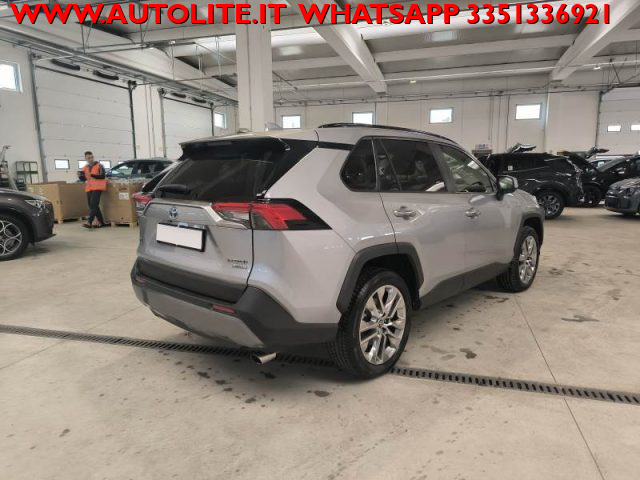 TOYOTA RAV 4 MY23 usata, con Airbag laterali