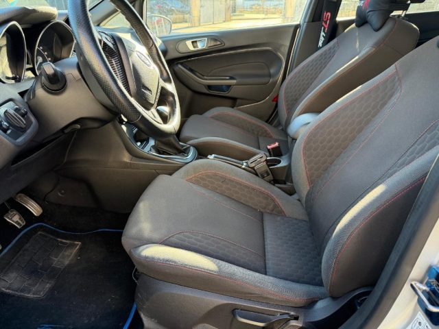 FORD Fiesta usata, con Chiusura centralizzata