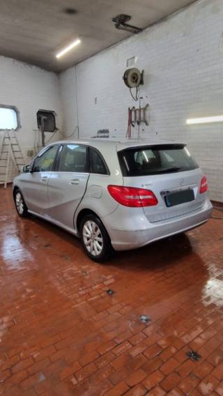 MERCEDES-BENZ B 180 usata, con Controllo trazione