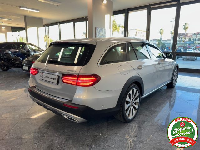 MERCEDES-BENZ E 220 usata, con Airbag Passeggero