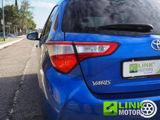 TOYOTA Yaris usata 32
