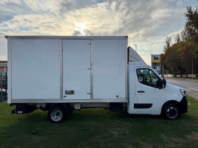 RENAULT Master usata, con Autoradio