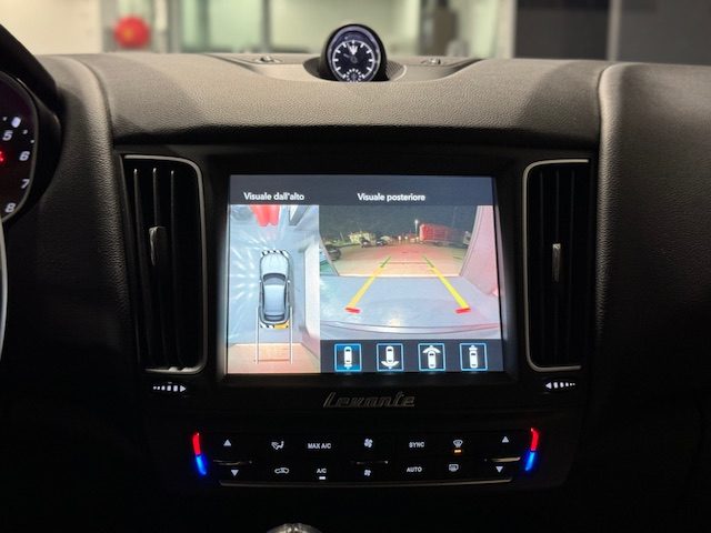 MASERATI Levante usata, con Volante multifunzione