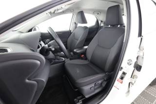 TOYOTA Yaris usata 8