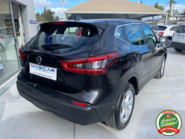 NISSAN Qashqai usata, con Boardcomputer