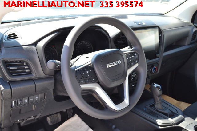 ISUZU D-Max usata, con Autoradio digitale