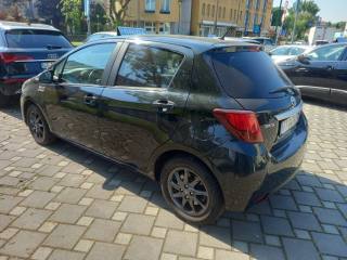 TOYOTA Yaris usata, con Autoradio