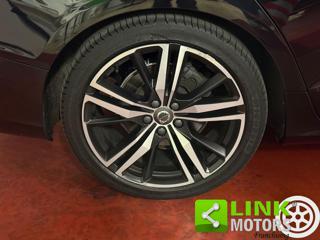 VOLVO V60 usata, con Sedile posteriore sdoppiato