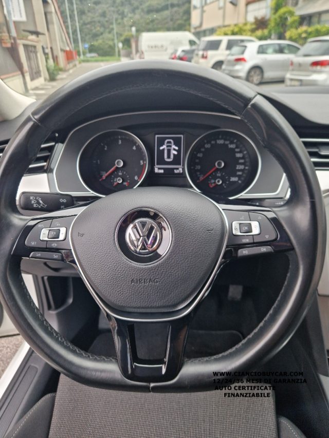 VOLKSWAGEN Passat Variant usata, con Alzacristalli elettrici
