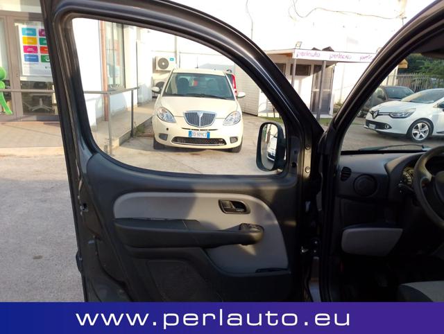 FIAT Doblo usata, con Autoradio