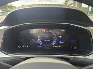 VOLKSWAGEN T-Roc usata, con MP3