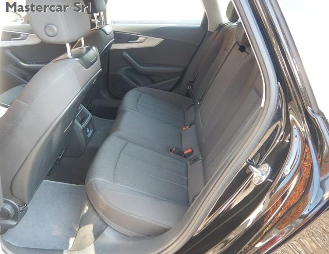AUDI A4 usata, con Autoradio
