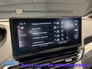 PEUGEOT 5008 usata, con Park Distance Control