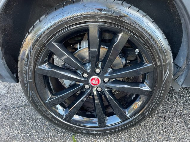 JAGUAR E-Pace usata, con Climatizzatore