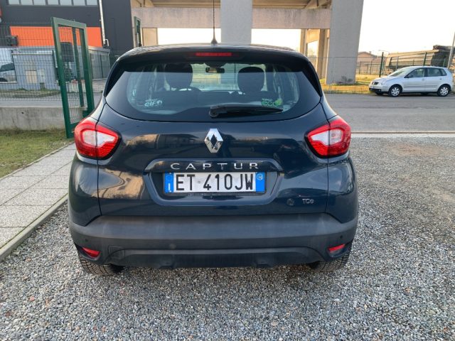 RENAULT Captur usata, con Autoradio