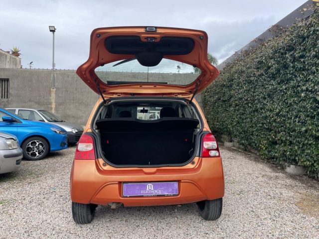RENAULT Twingo usata 18