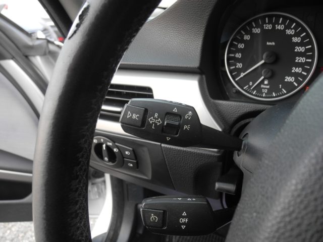 BMW 320 usata, con Specchietto retrovisore con funzione antiabbagliamento