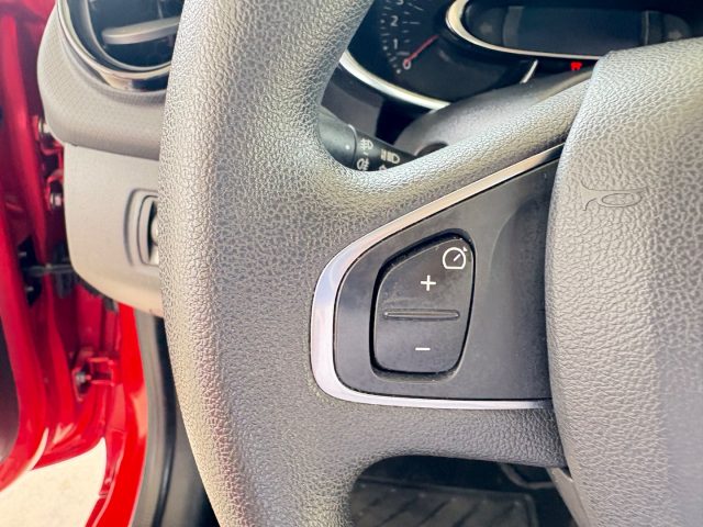 RENAULT Clio usata, con Luci diurne