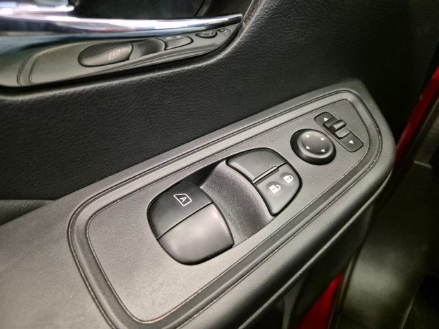 NISSAN Micra usata, con Specchietti laterali elettrici