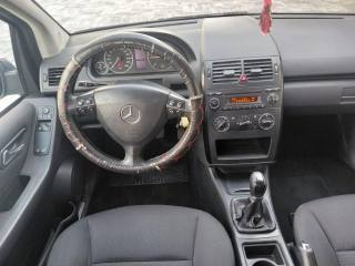 MERCEDES-BENZ A 180 usata, con Fendinebbia