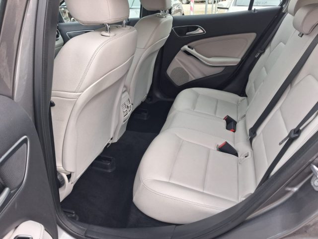 MERCEDES-BENZ GLA 200 usata, con ESP