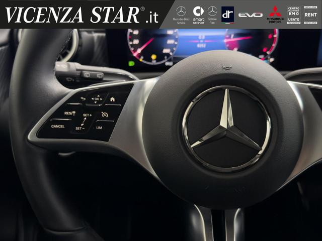 MERCEDES-BENZ A 200 usata, con Fari LED