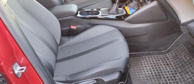 PEUGEOT 2008 usata, con Alzacristalli elettrici