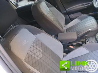 VOLKSWAGEN Taigo usata, con Sensori di parcheggio anteriori