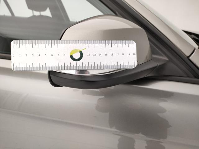 BMW 320 usata, con Sensori di parcheggio anteriori