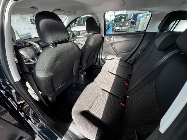 PEUGEOT 208 usata, con ESP