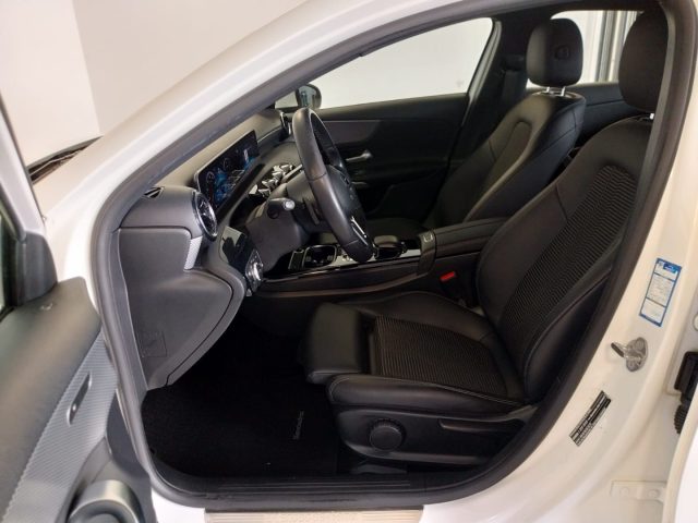 MERCEDES-BENZ A 180 usata, con Cerchi in lega