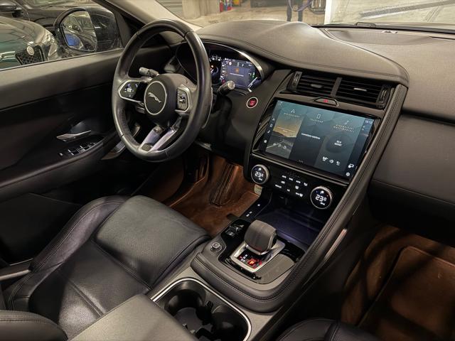 JAGUAR E-Pace usata, con Climatizzatore