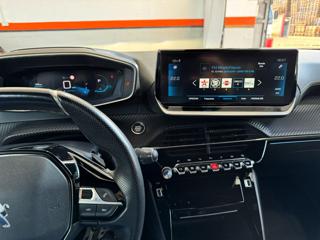 PEUGEOT 2008 usata, con Park Distance Control