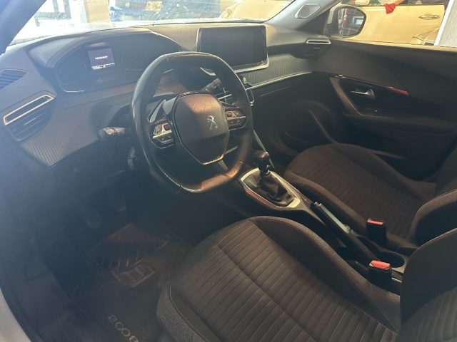PEUGEOT 2008 usata, con Autoradio