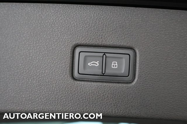 AUDI Q5 usata, con Riconoscimento dei segnali stradali