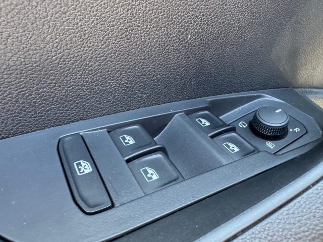 SKODA Karoq usata, con Cruise Control