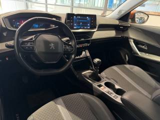 PEUGEOT 2008 usata, con Controllo automatico clima