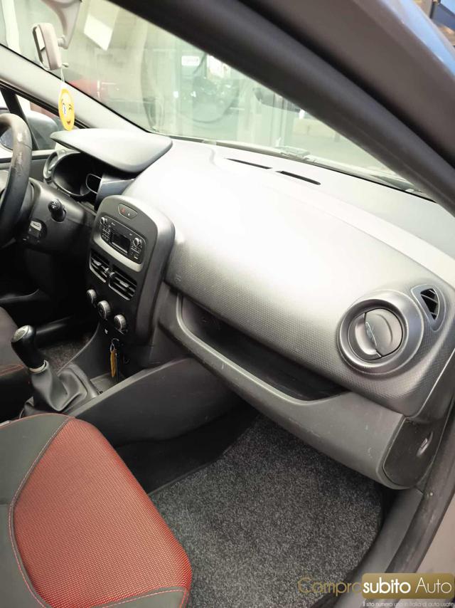 RENAULT Clio usata 22
