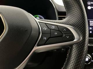 RENAULT Clio usata, con Sensori di parcheggio anteriori