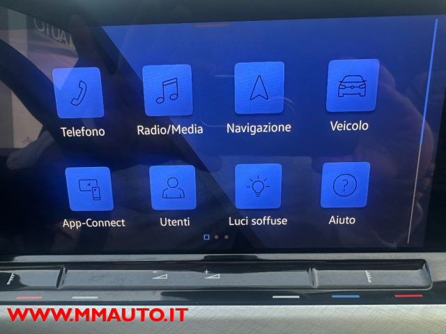 VOLKSWAGEN Golf usata, con Touch screen