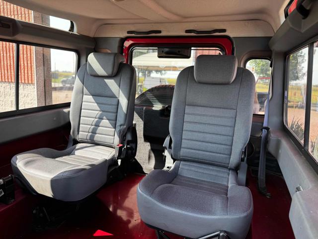 LAND ROVER Defender usata, con Climatizzatore